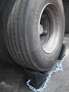 Calço de Rodas com Correntes - Cod. CB-171924 - FOTO 3